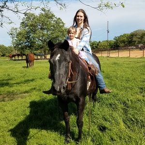 Meet your Posher, Virginia